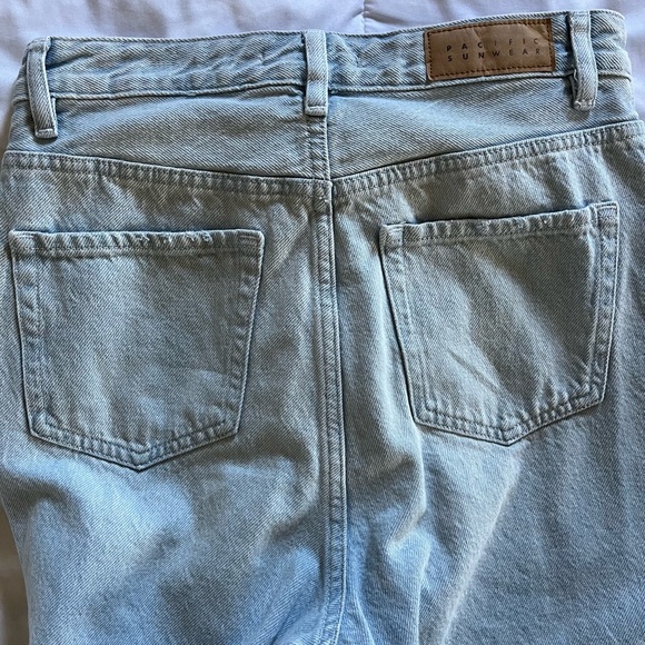 Pacsun 90’s Boyfriend Flower Jeans - Picture 6 of 6